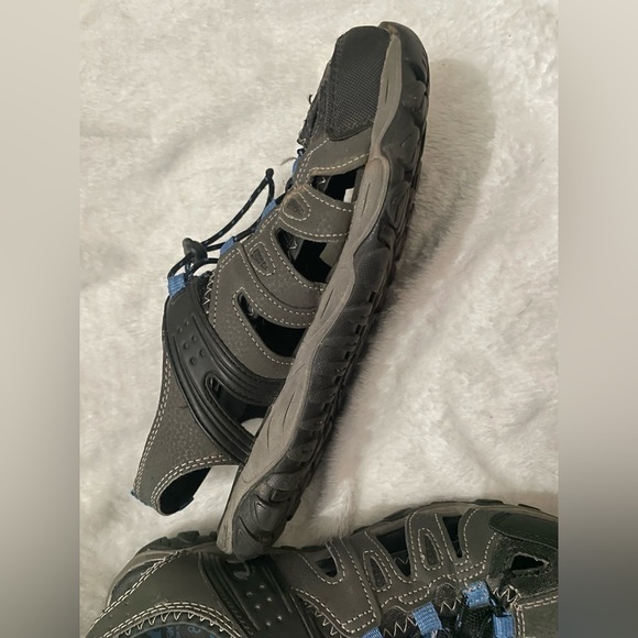 Ozark TRAIL MEN SANDALS IN SIZE 8 hiking trails outdoors memory foam - Picture 3 of 10